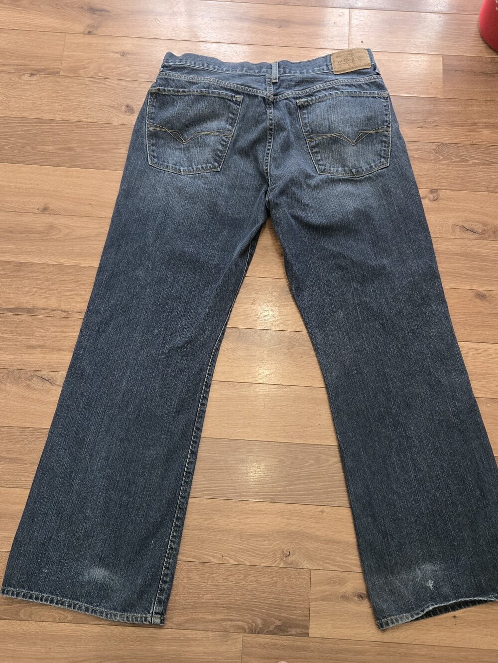 GUESS Jeans 36x32 Cliff Boot Cut Washed Blue with Contrast Stitching - Picture 5 of 7